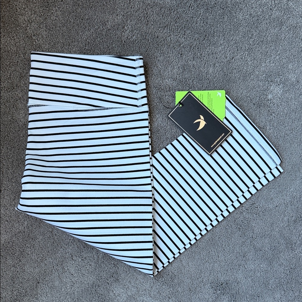 Striped Black and White Cropped Leggings